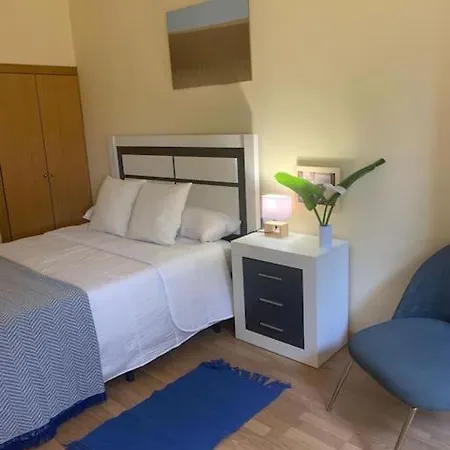 Agradable Casa Con Patio, A 10 Minutos De La Playa Feriehus *