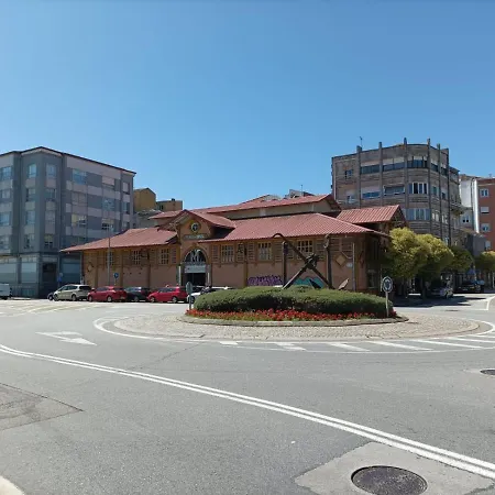 Agradable Casa Con Patio, A 10 Minutos De La Playa Vigo